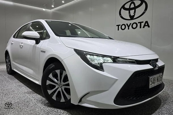 2021 Toyota COROLLA SEDAN HYBRID Ascent Sport