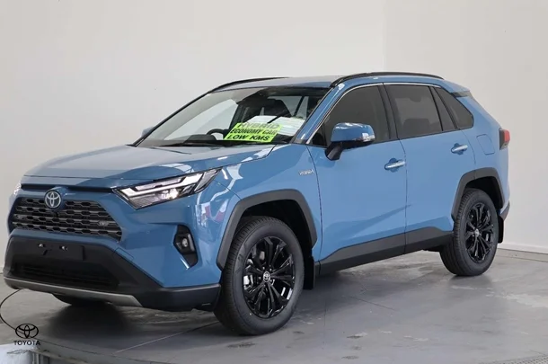 2024 Toyota RAV4 Hybrid Cruiser 2WD
