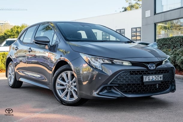 2024 TOYOTA Corolla Hatch Hybrid Ascent Sport