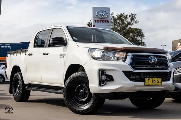2020 Toyota HILUX SR
